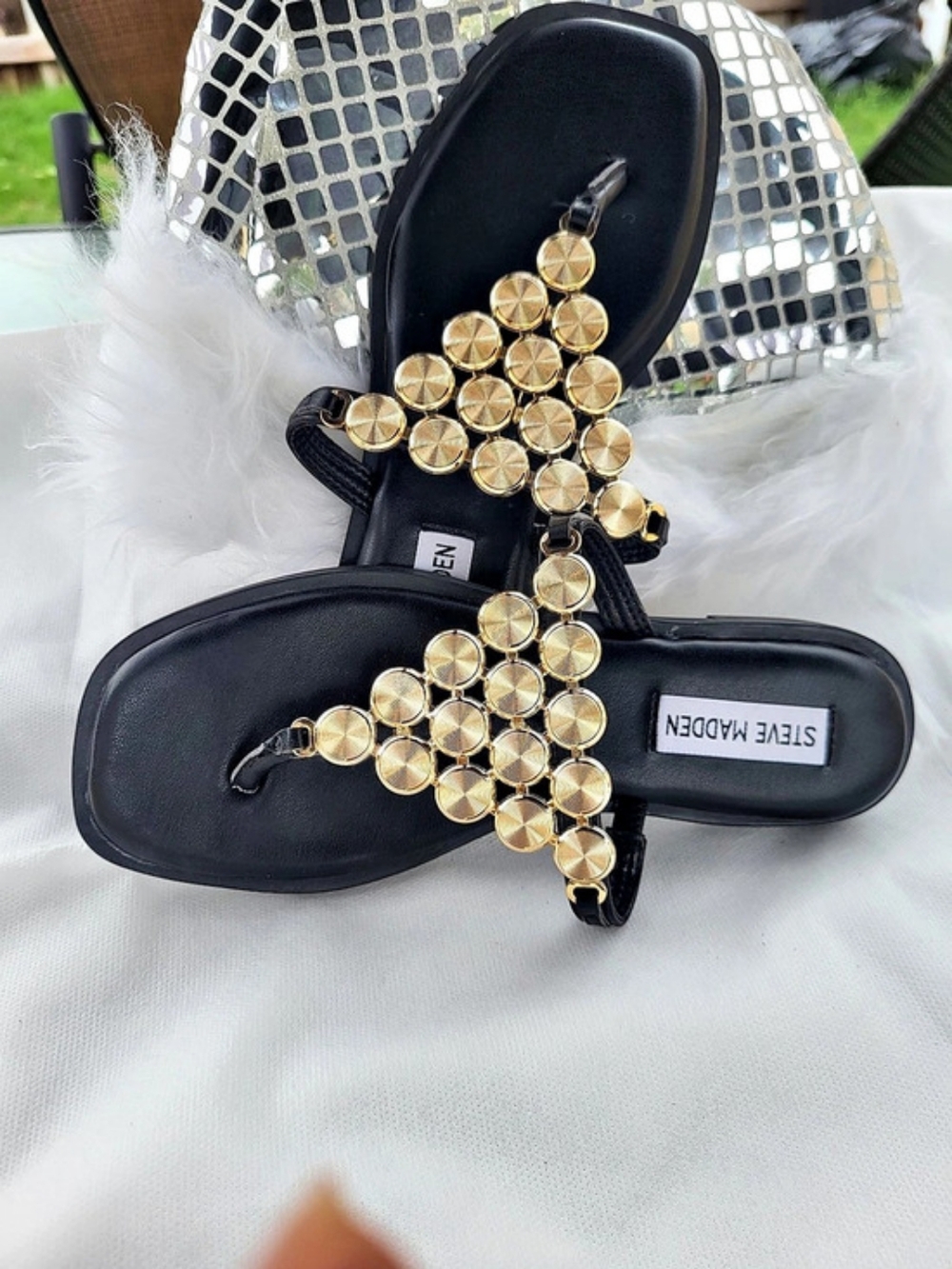 Steve Madden Embellished Black & Gold Sandals US 7.5 - Picture 3 of 4